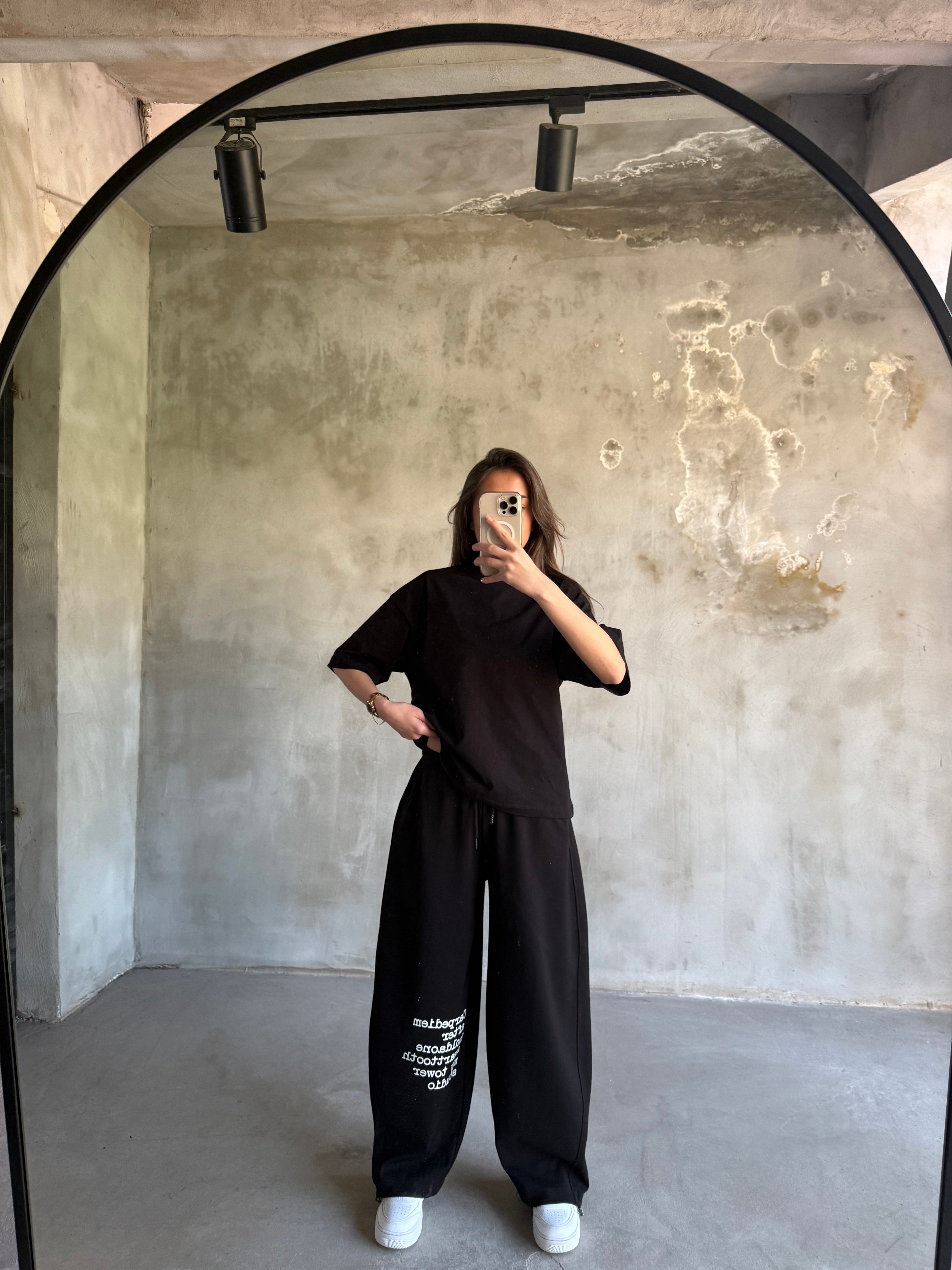 Yazı Baskılı Oversize Stoperli Takım - Siyah