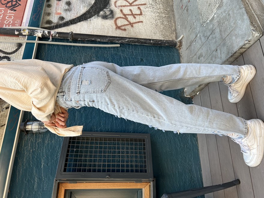 Yırtık Mom Jean