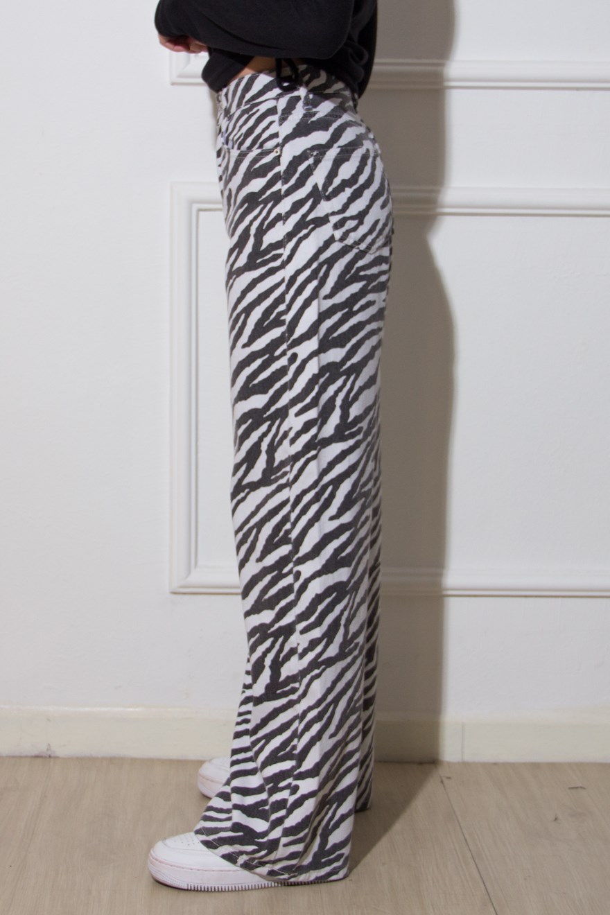 Zebra Boyfriend Jean