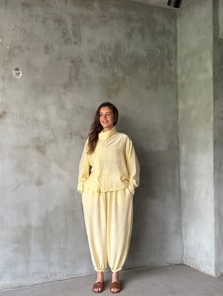 Gofre Çilek Kumaş Şalvar Takım - Sarı - Dominatrend