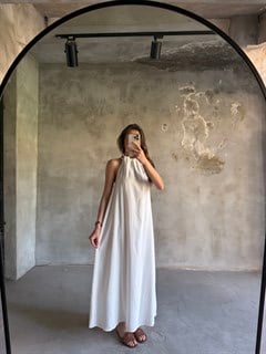 Halter Yaka Gold Kolye Detay Maxi Tensel Elbise - Beyaz - Dominatrend