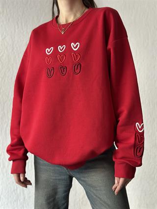 Kalp Nakışlı Oversize Sweatshirt - Kırmızı