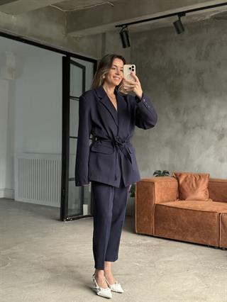 Kuşaklı Blazer Havuç Pantolon Takım - Lacivert