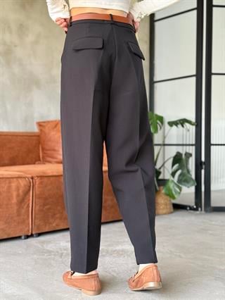 Perry Premium Kemerli Havuç Pantolon - Siyah
