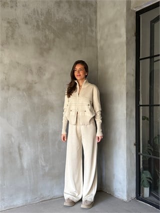 Süslü Düğmeli Triko Takım - Bej - Dominatrend