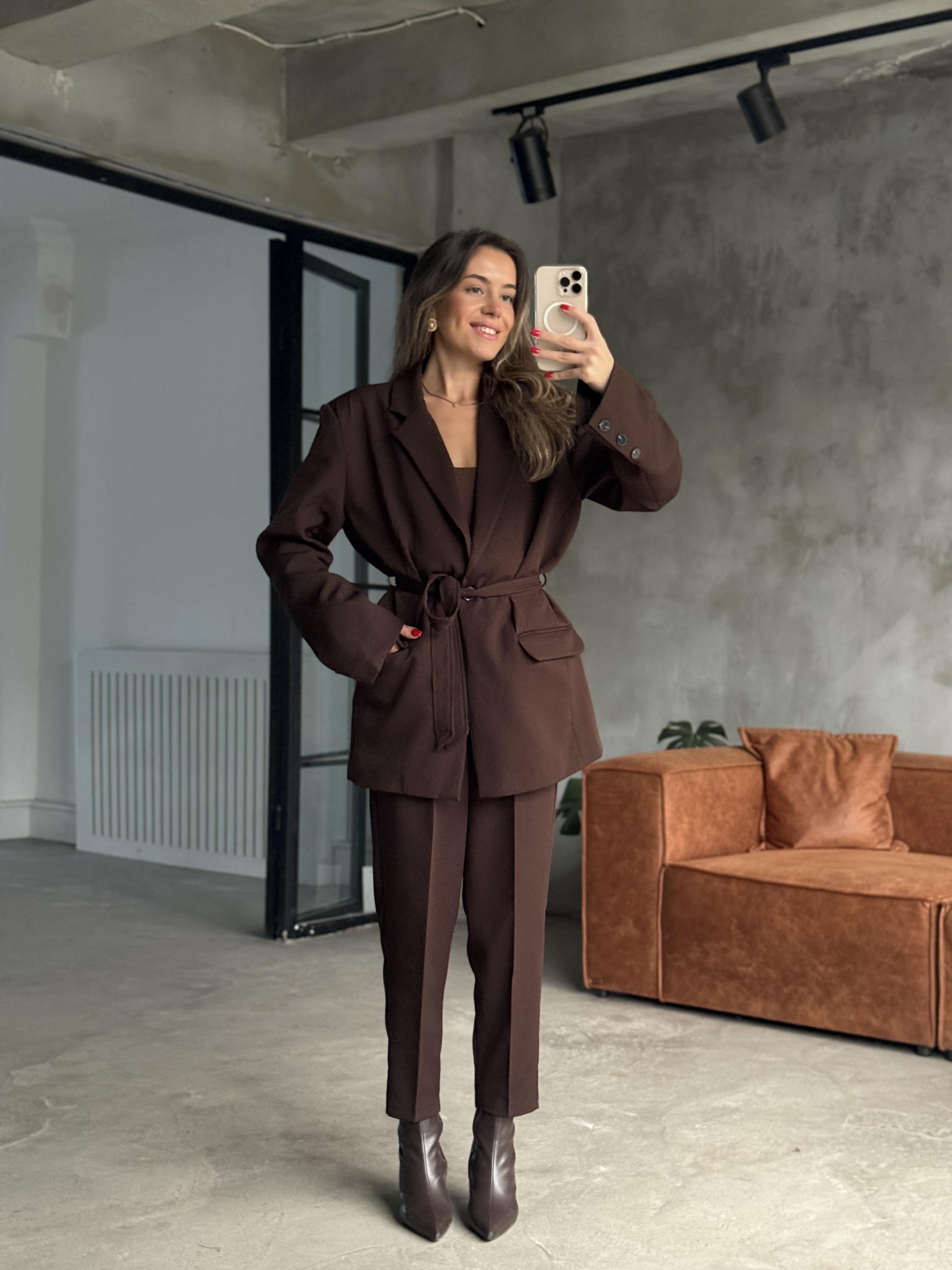 Kuşaklı Blazer Havuç Pantolon Takım - Kahverengi - Dominatrend