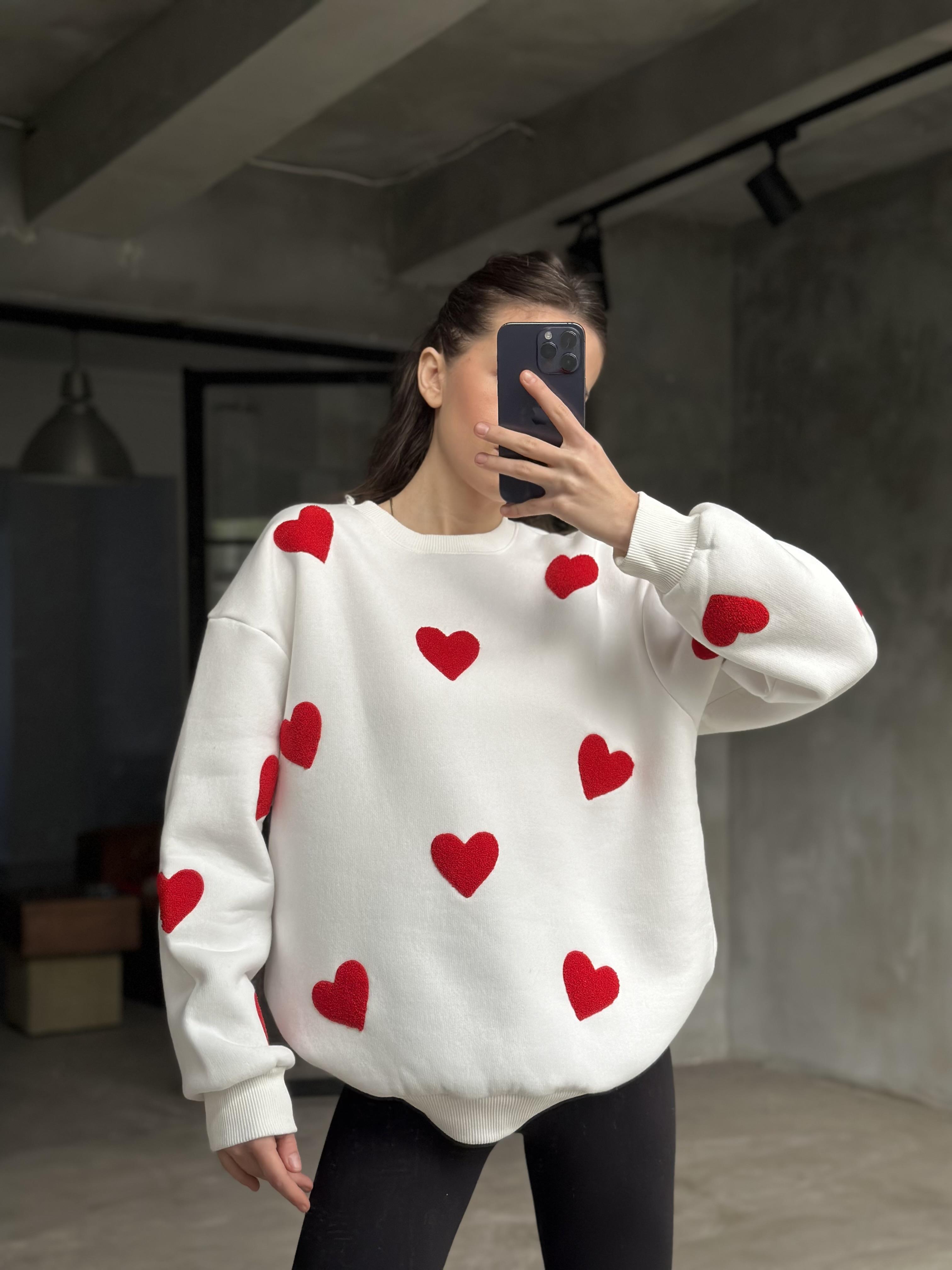 Love Kalp Nakışlı Sweatshirt - Beyaz - Dominatrend