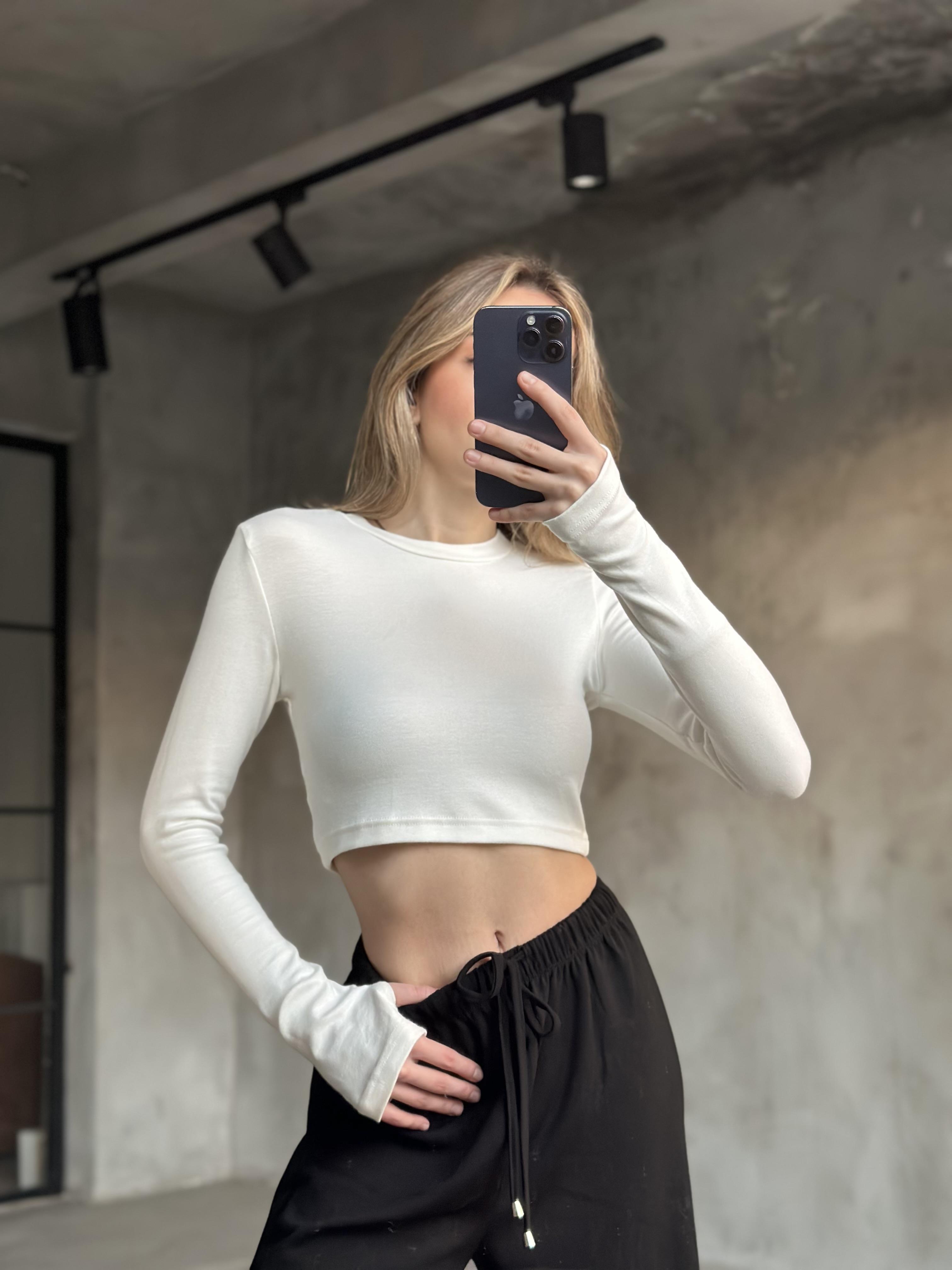 Oysh Pamuklu Parmak Geçirmeli Crop Bluz- Beyaz - Dominatrend