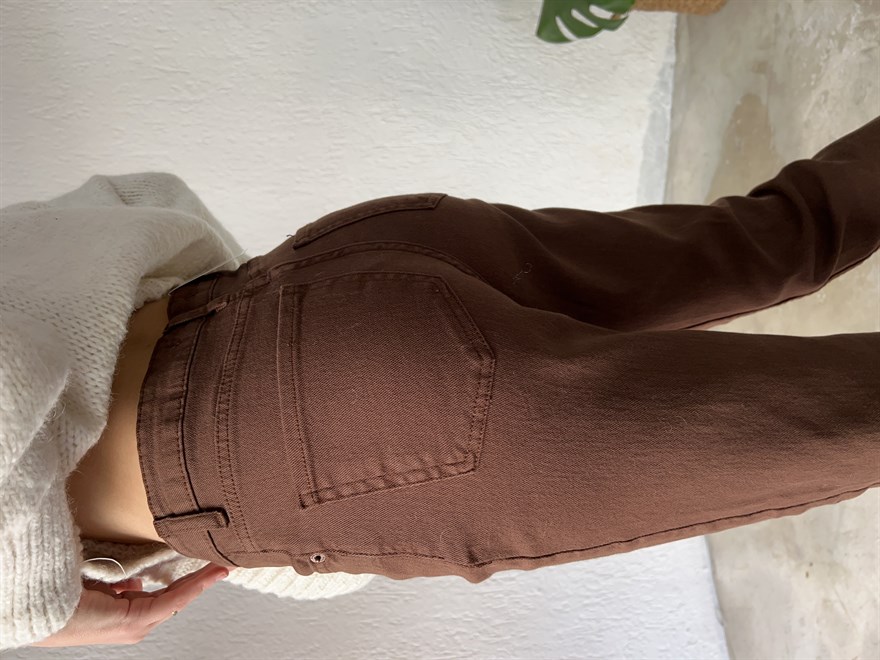 Paça Kesik Mom Jean - Kahverengi - Dominatrend