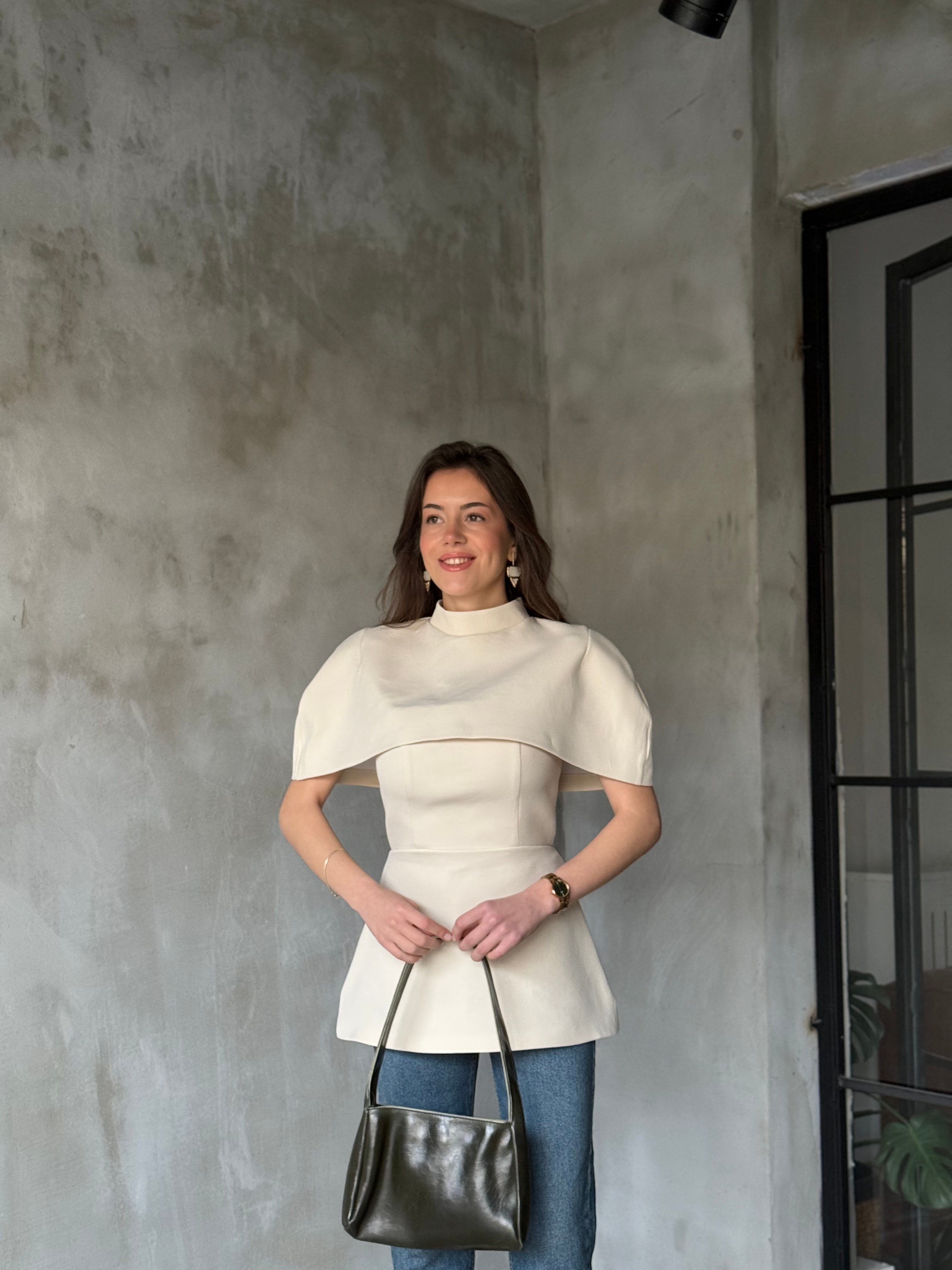 Pelerin Detaylı Straplez Bluz - Beyaz - Dominatrend