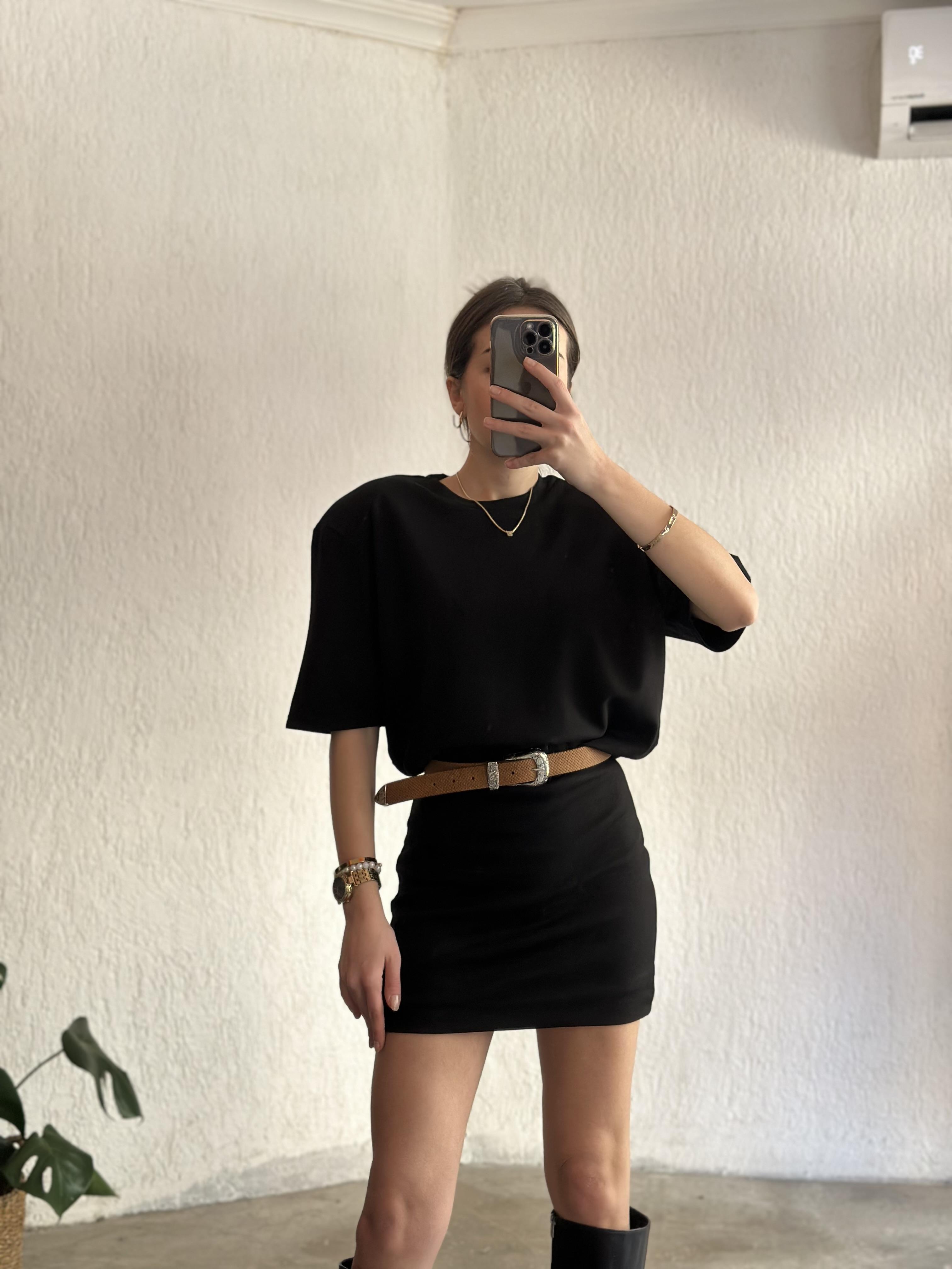 Vatkalı Basic T-Shirt Elbise - Siyah - Dominatrend