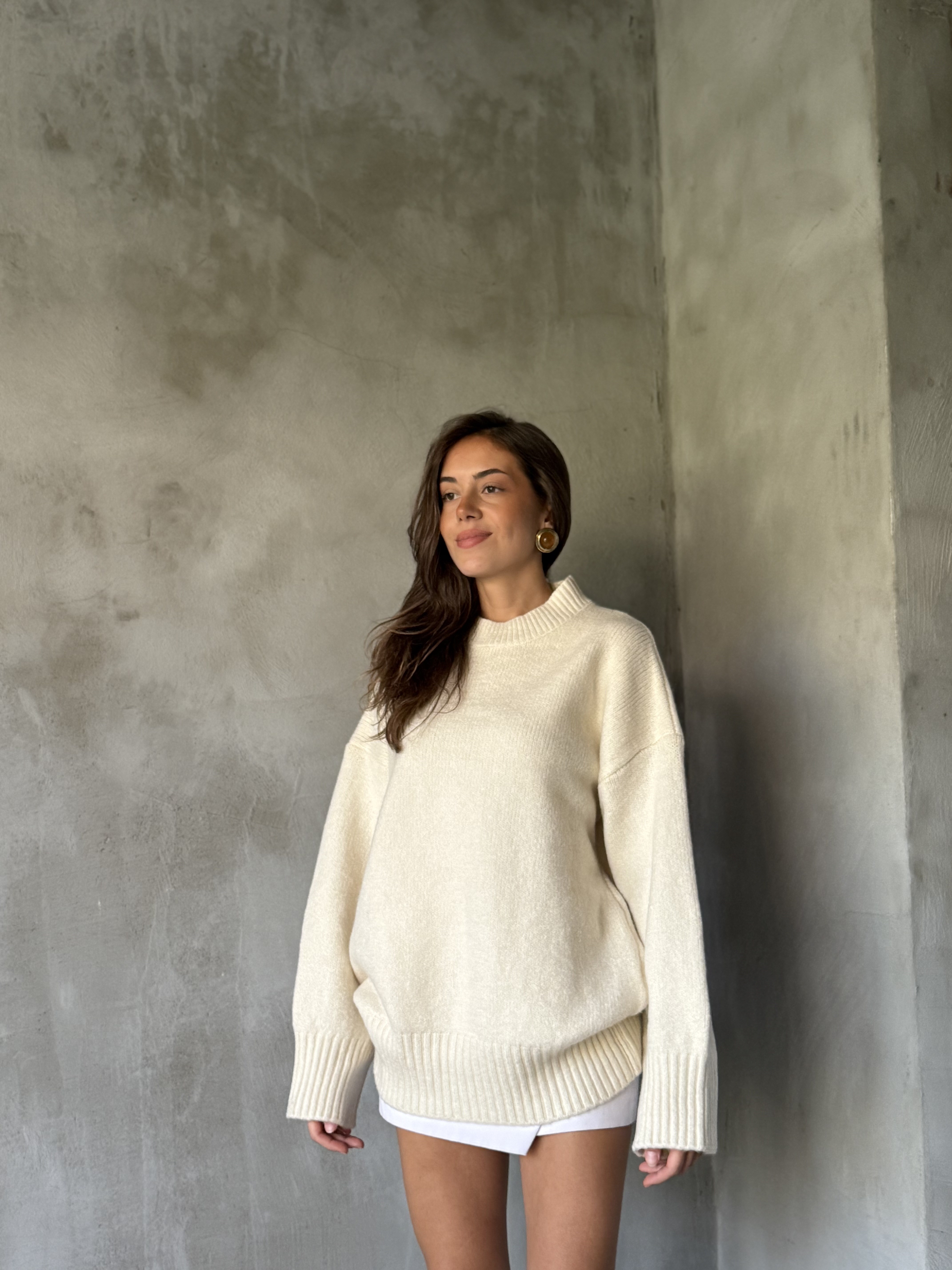 Yün Basic Oversize Bisiklet Yaka Kazak - Krem - Dominatrend