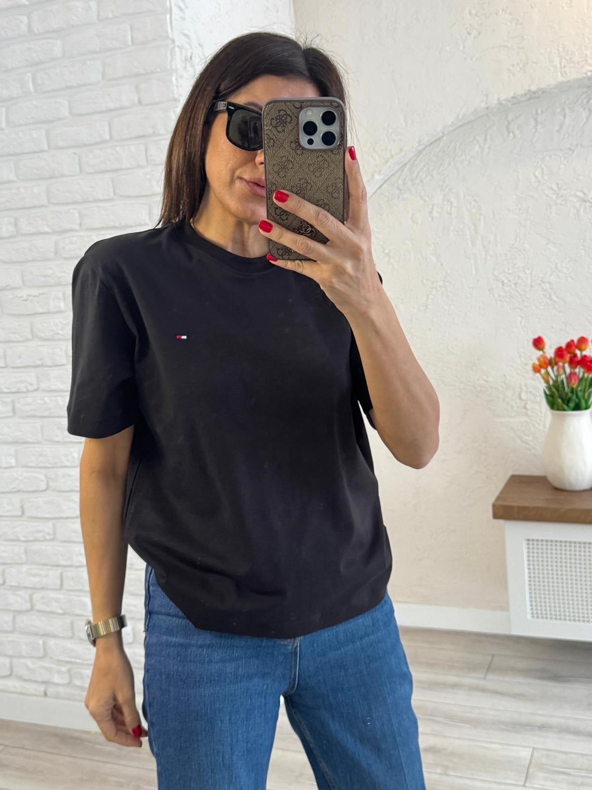 Bisiklet Yaka Nakışlı Pamuklu Tişört Tom Siyah 
