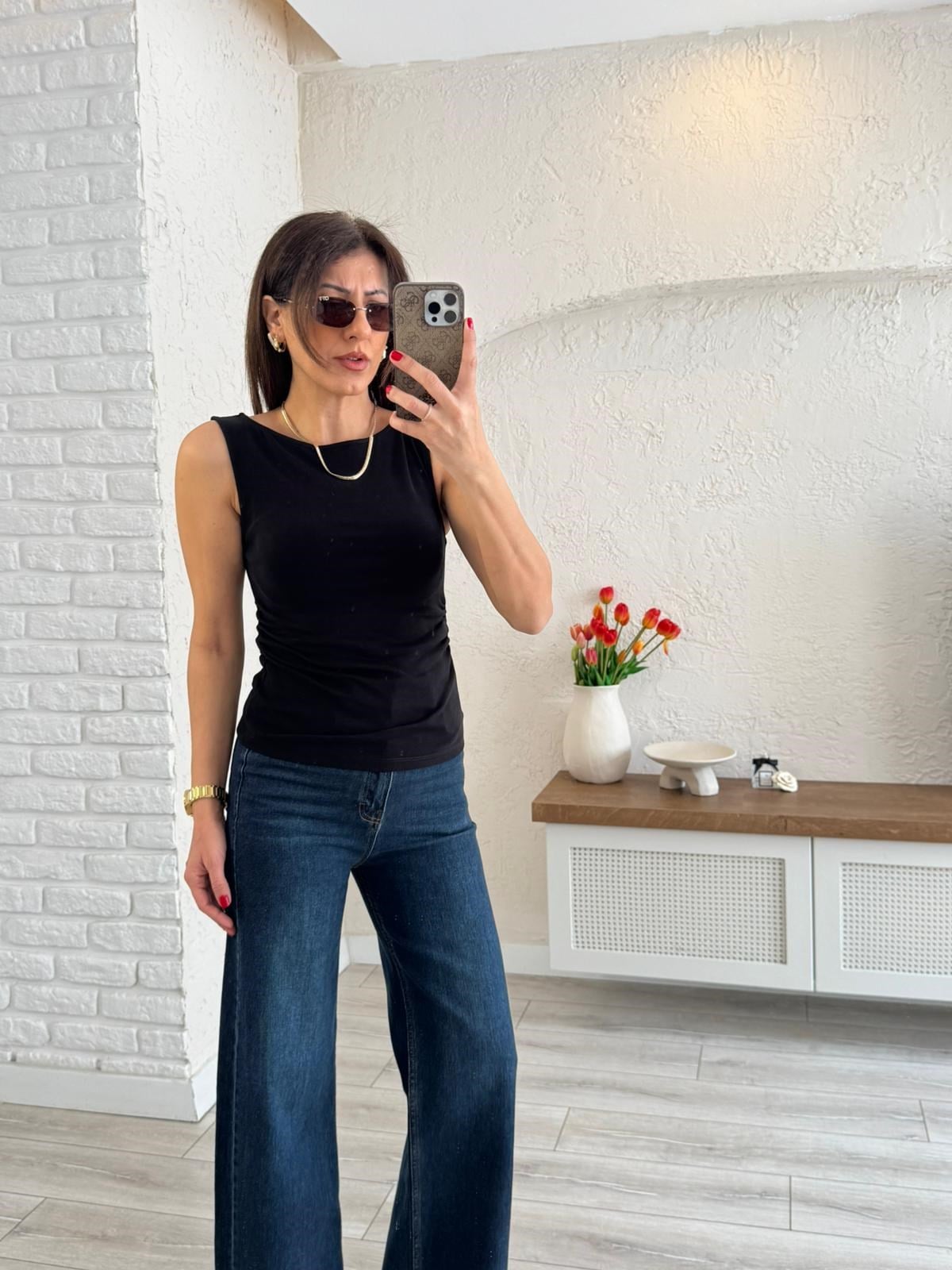 Dilvin Büzgülü Kayık Yaka Crop Top Siyah