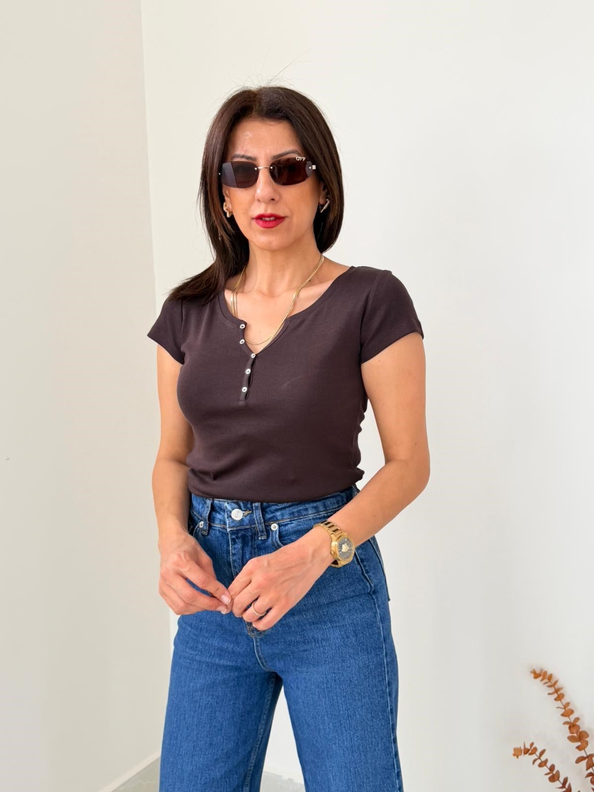 Düğme Detaylı Tshirt Kahve 