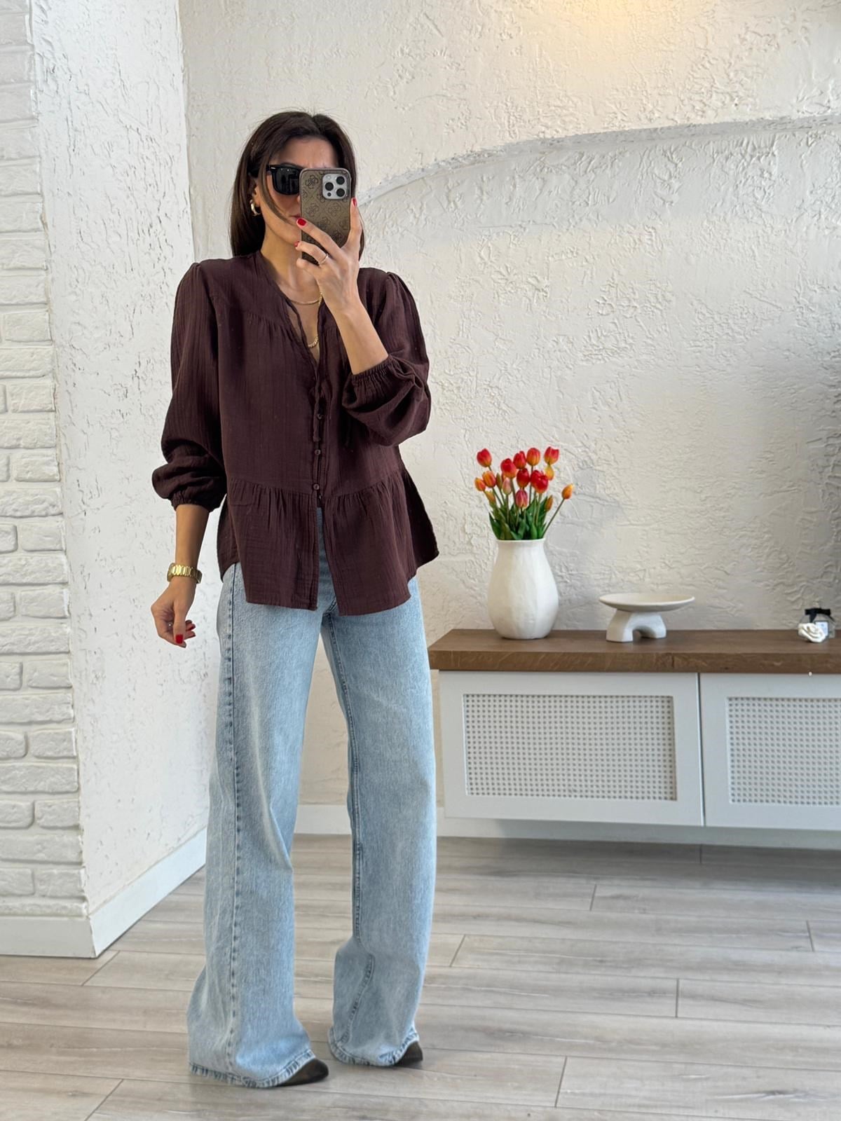 Kadın Yakası Bağlamalı Kolu Lastikli Bol Müslin Gömlek Kahve 