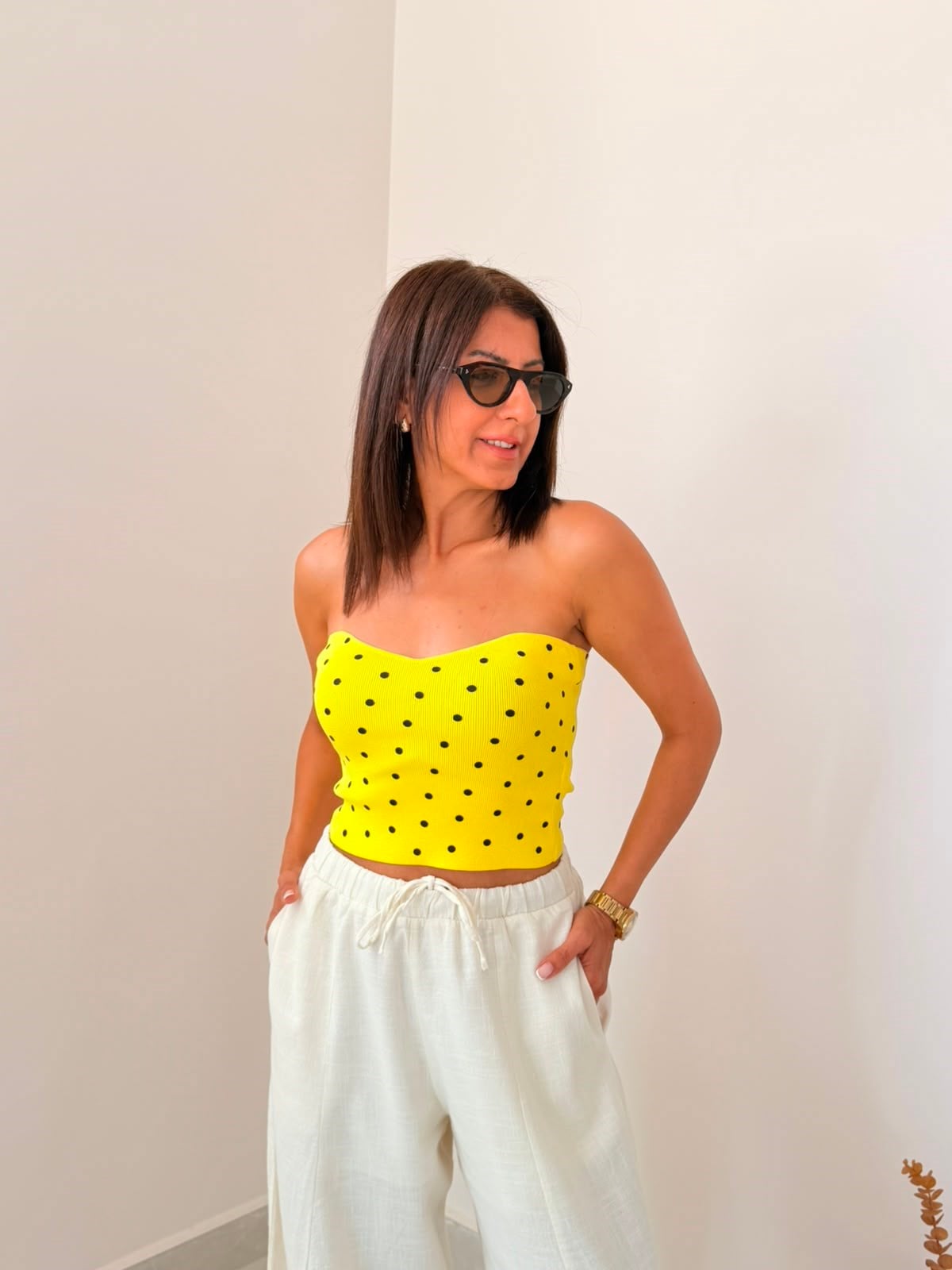 Kalp Yaka Puantiyeli Crop Top Sarı