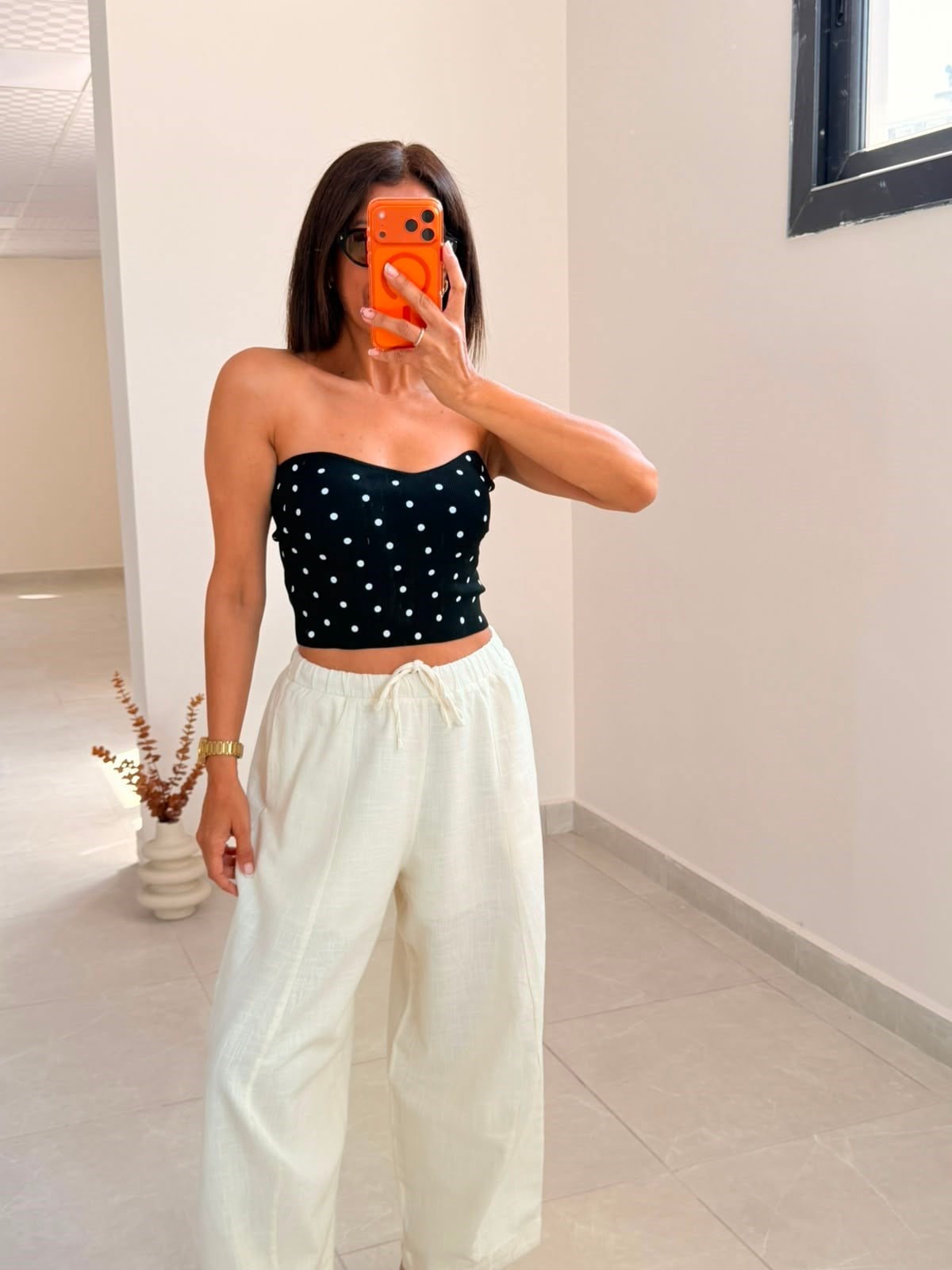 Kalp Yaka Puantiyeli Crop Top Siyah