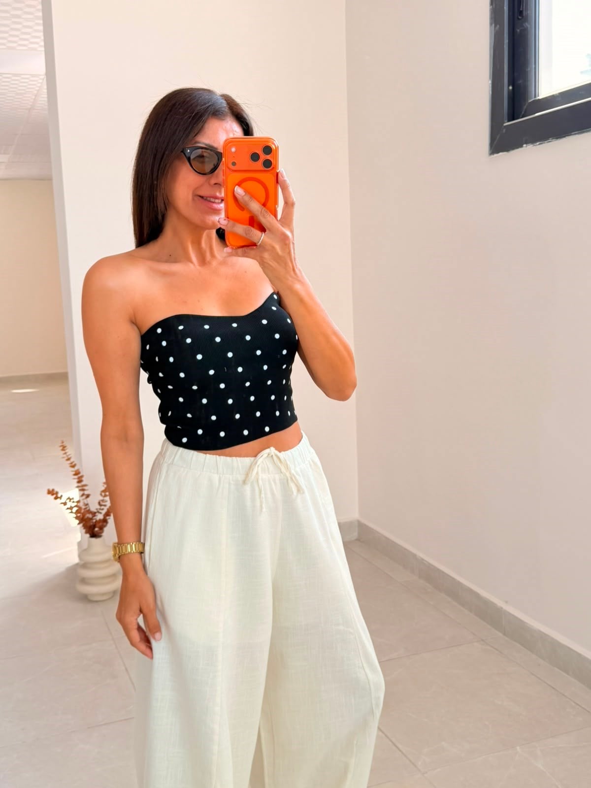 Kalp Yaka Puantiyeli Crop Top Siyah