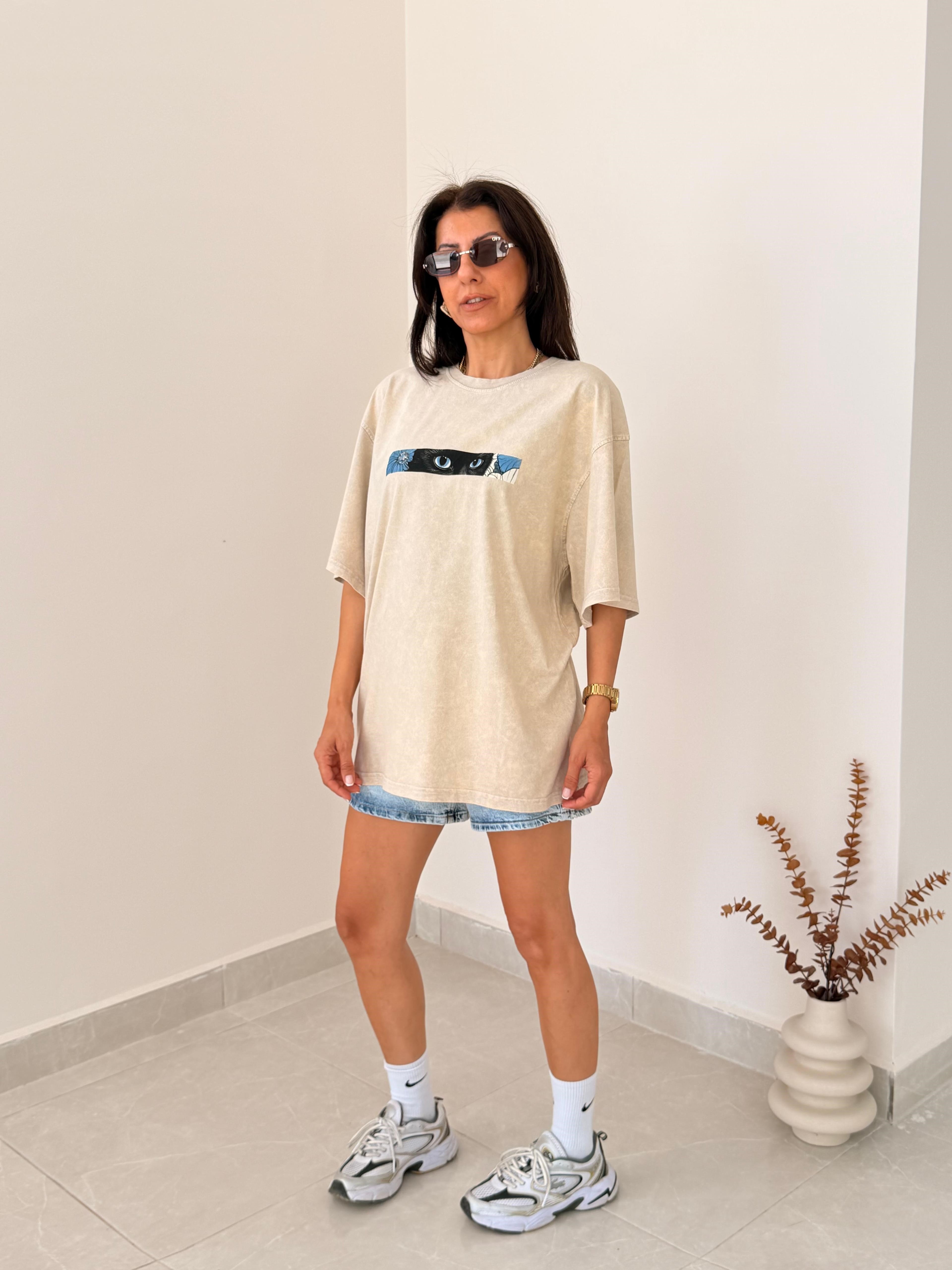 Kedi Göz Baskılı Oversize Tişört Eskitme Taş