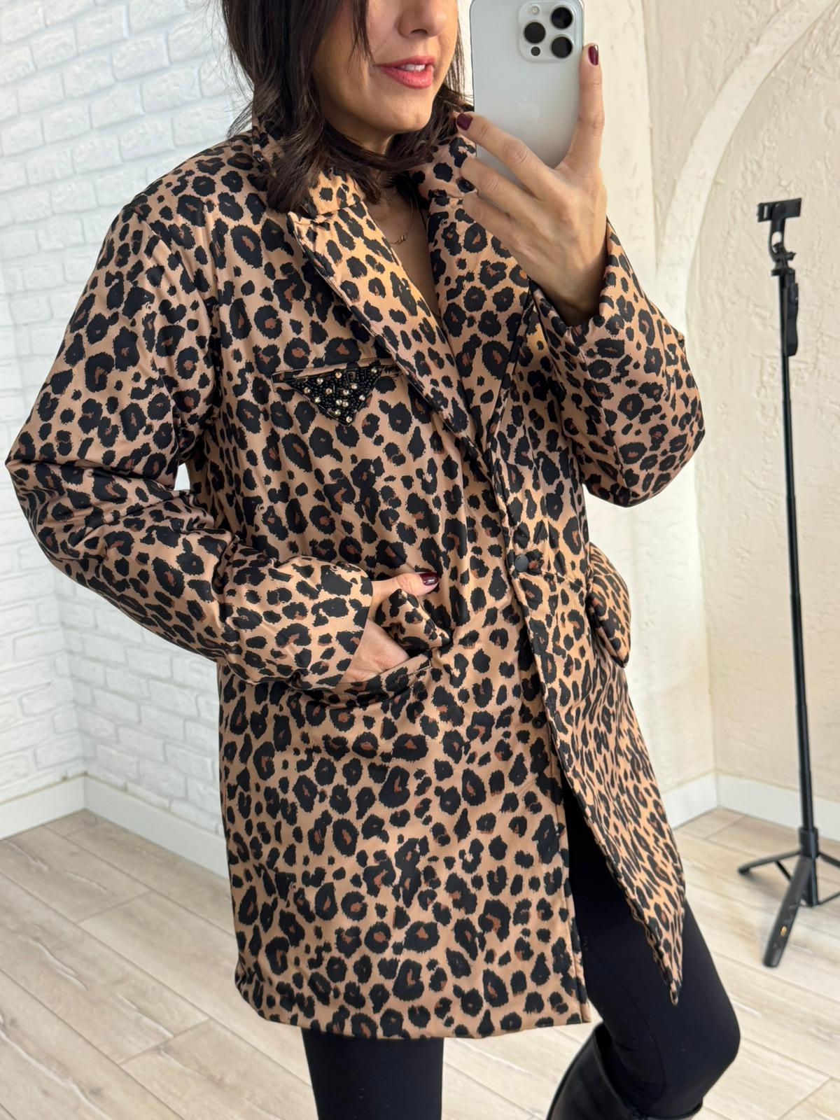 Leopar yaka armalı şişme mont