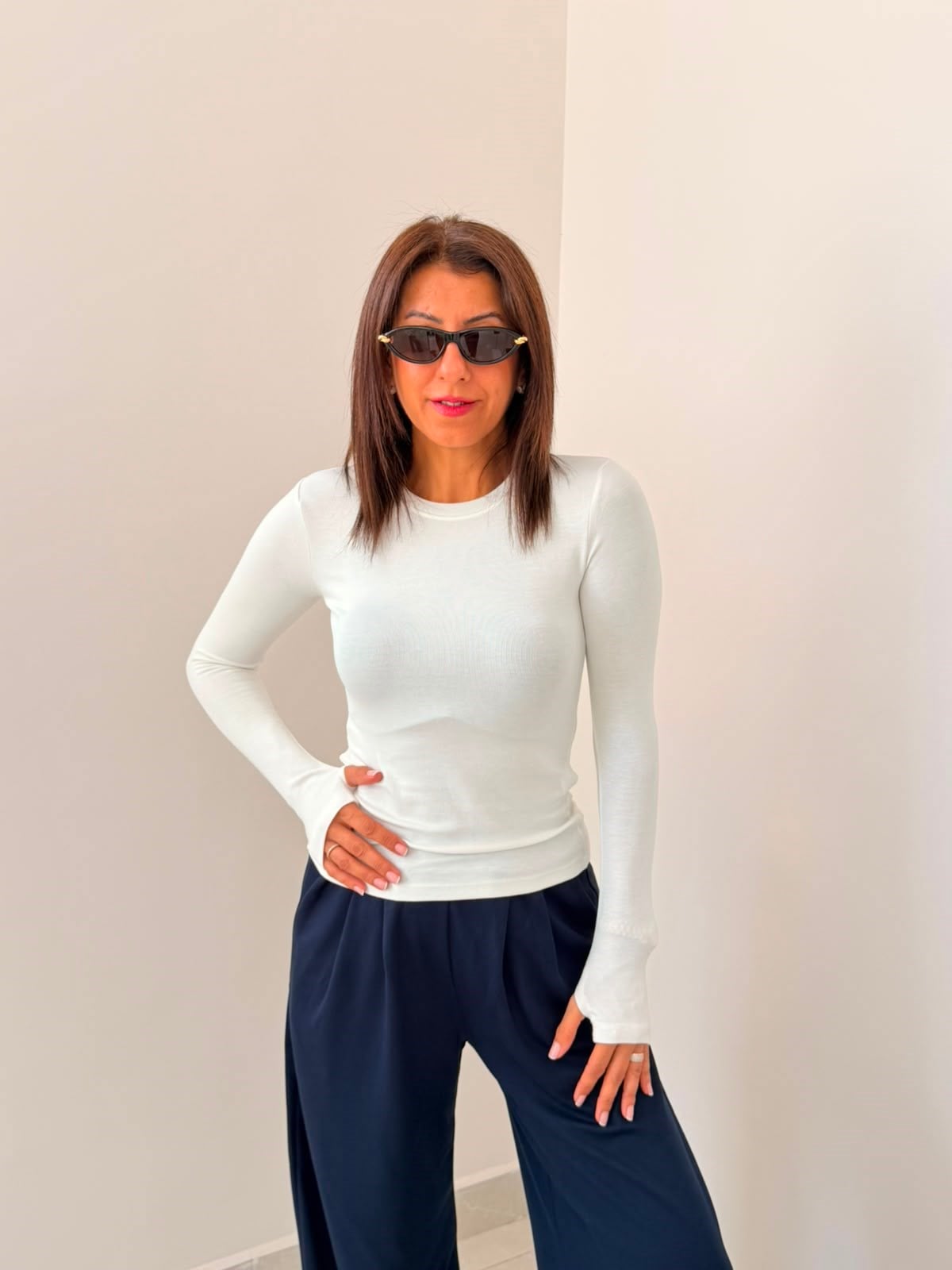 Modal Kumaş Parmak Geçirmeli Bluz Ekru