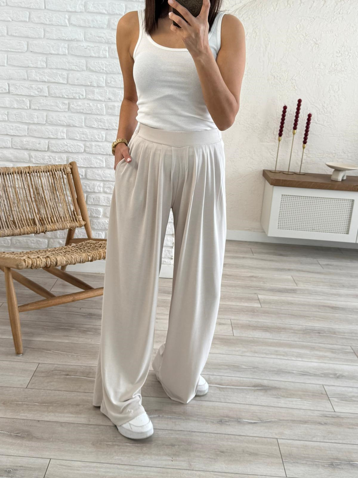 Modal Kumaş Pileli Geniş Paça Pantolon Eskitme Bej