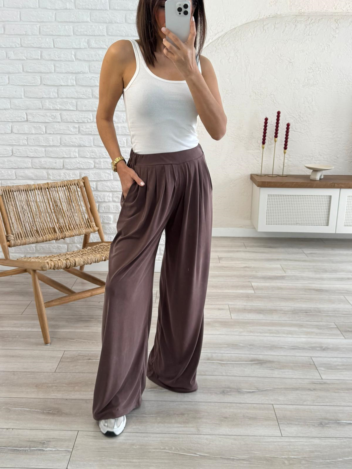 Modal Kumaş Pileli Geniş Paça Pantolon Eskitme Kahve