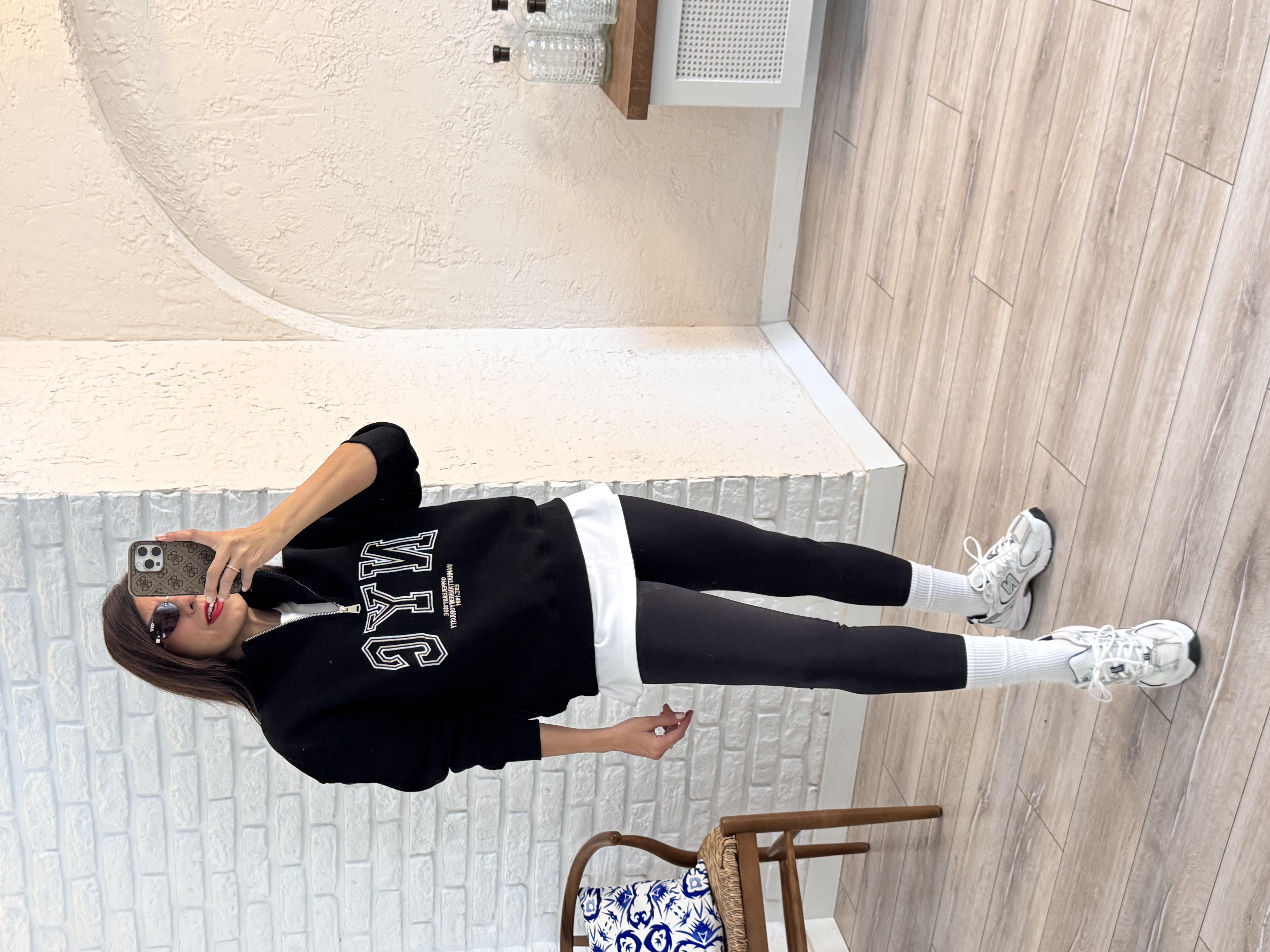 Nvc Nakışlı Ön Fermuarlı Sweat Siyah
