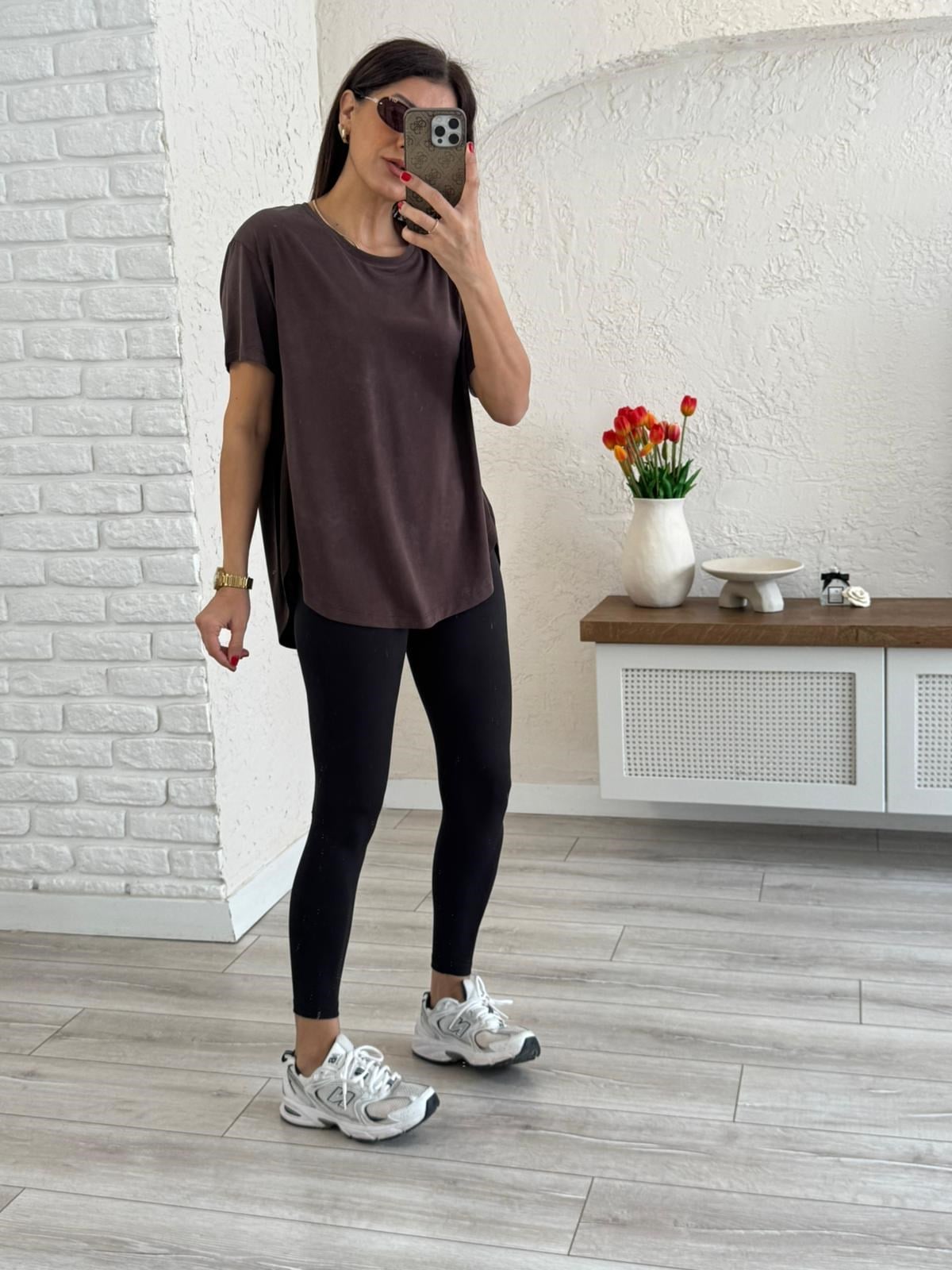 Sırt Pile Detaylı Basic Tişört  Kahve