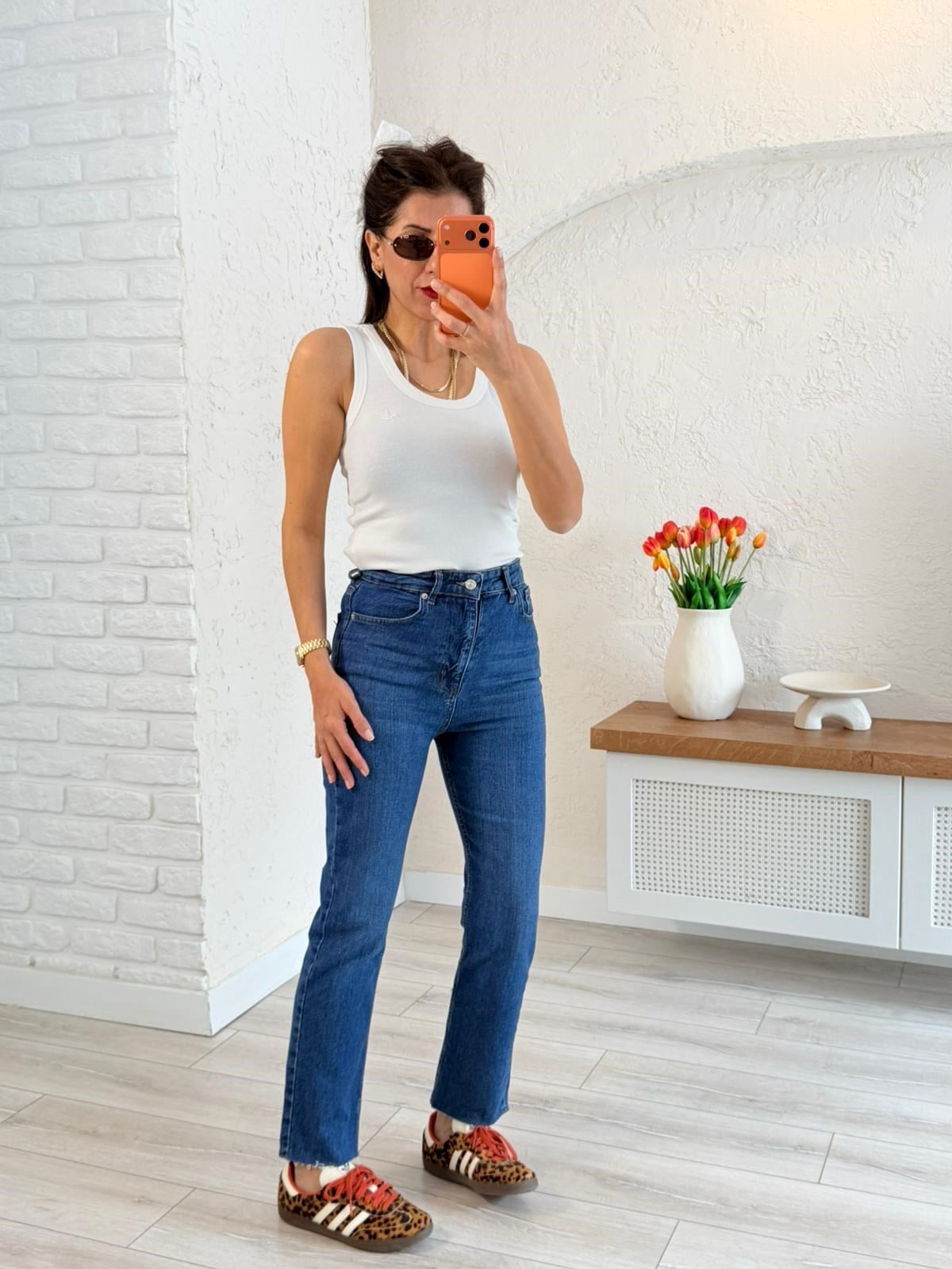 U Yaka Kuş Nakışlı Kalın Askılı Atlet Ekru