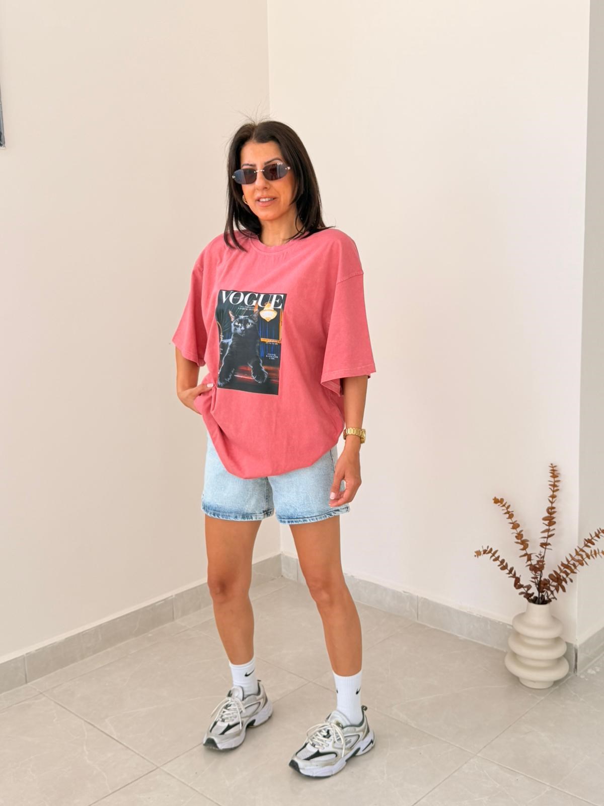 Vogue Kedi Baskılı Oversize Tişört Eskitme Kiremit