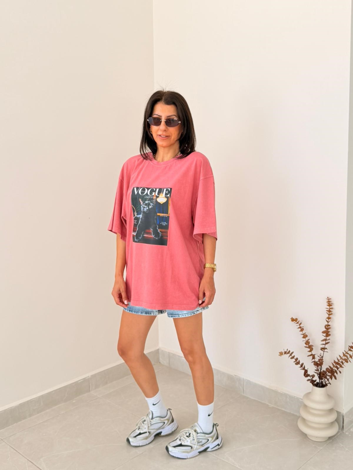 Vogue Kedi Baskılı Oversize Tişört Eskitme Kiremit