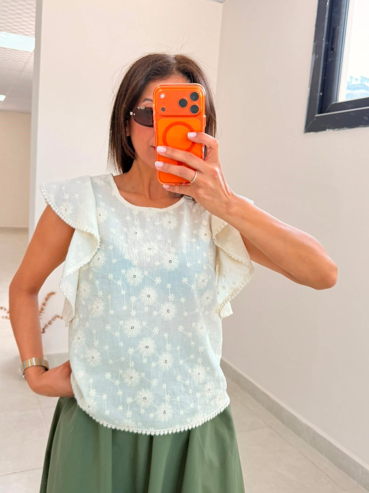 Volanlı Kol Papatyalı Bluz