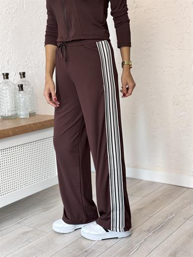  Lüx Kalite Şeritli Likralı Eşofman Takımı Acı Kahve