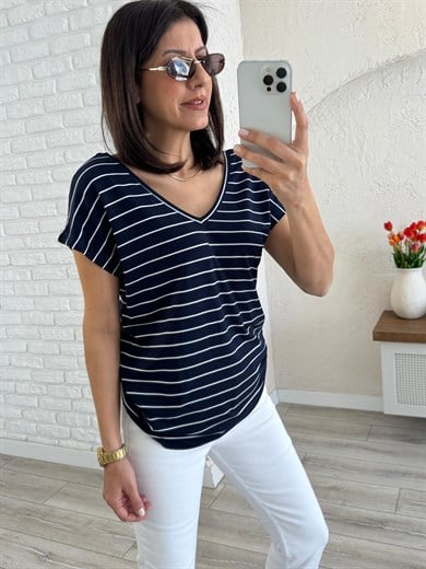  Ön Arka V yaka Yumuşak Doku Dökümlü Tişört Lacivert Çizgili 