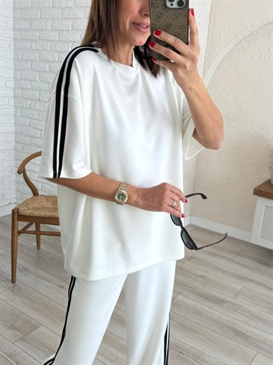 Bisiklet Yaka Çift Şeritli Modal Kumaş Takım Ekru