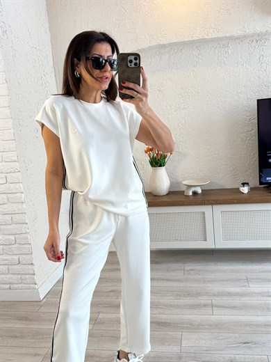 Bisiklet Yaka Kolsuz Yan Şeritli Modal Takım Ekru 