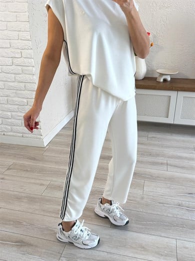 Bisiklet Yaka Kolsuz Yan Şeritli Modal Takım Ekru 