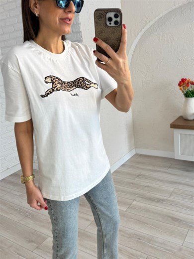 Bisiklet Yaka Leopar Nakışlı Tişört Ekru