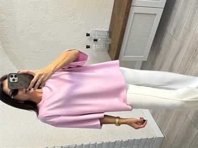 Bisiklet Yaka Modal Kumaş Yan Yırtmaçlı Tişört Pembe