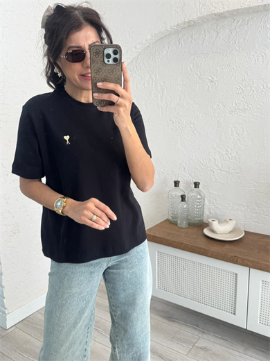 Bisiklet yaka Ön amblemli tshirt Siyah