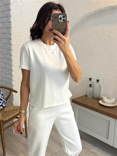 Bisiklet Yaka Yan Yırtmaçlı Crop Tshirt Ekru