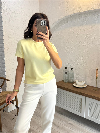 Bisiklet Yaka Yan Yırtmaçlı Crop Tshirt  Sarı