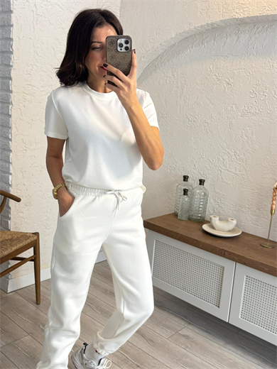 Bisiklet Yaka Yan Yırtmaçlı Crop Tshirt Ekru