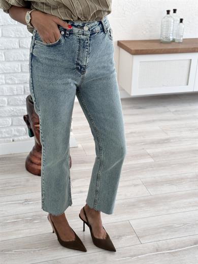 Boyfit Kesik Paça Tİnt Yeşili Jean