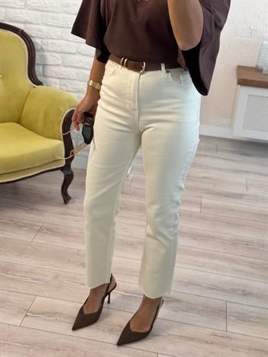 Ekru Boyfit Kesik Paça Jean
