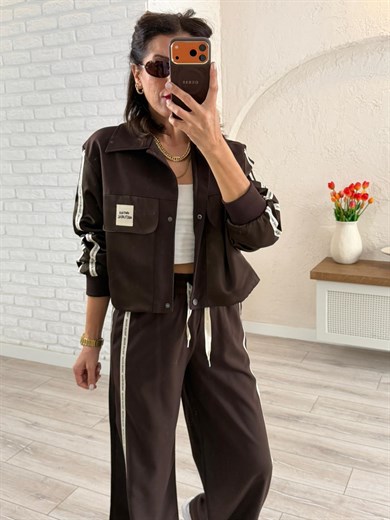 Garnili Yazı Şeritli Ceketli Takım Kahve