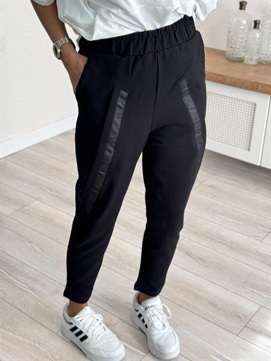 Havuç Kesim Pantolon Siyah