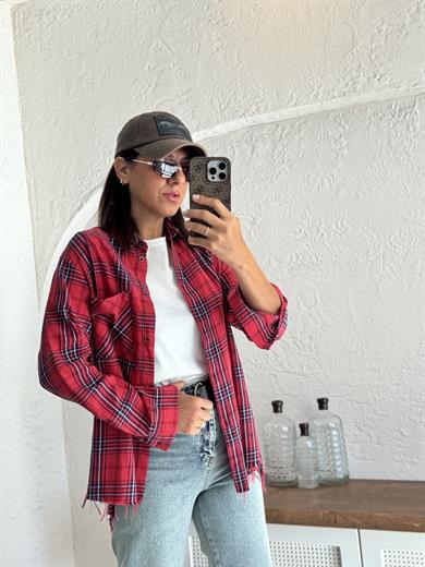 Kırmızı Ekoseli Gömlek